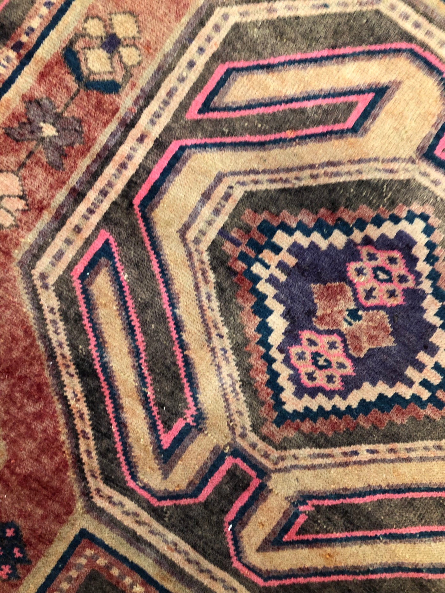 Vintage Hand Knotted Shirazi Rug