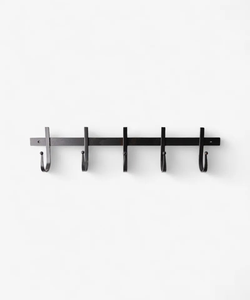 Chunky Iron 5 Hook Brush Black