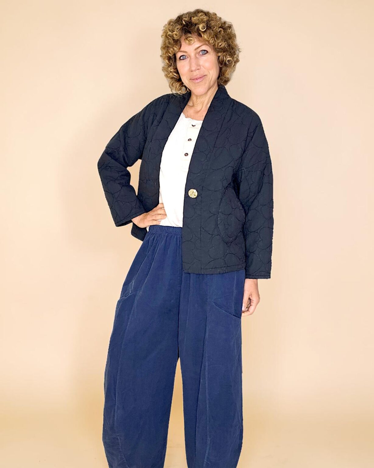BLACK LOVE HEART GOLD BUTTON QUILT JACKET