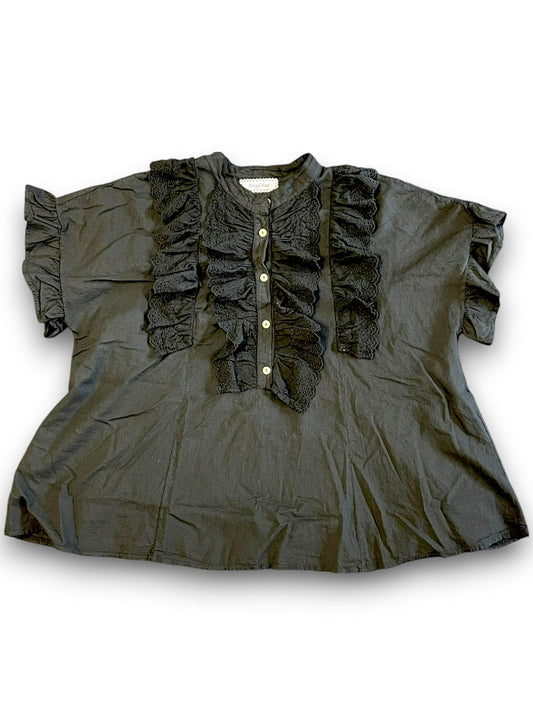 BLACK EYELET TOP