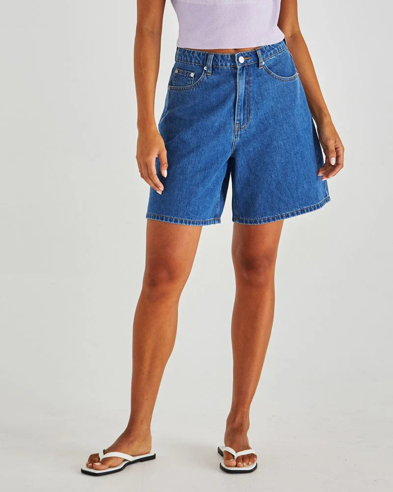 SABINE DENIM SHORTS - MID BLUE WASH