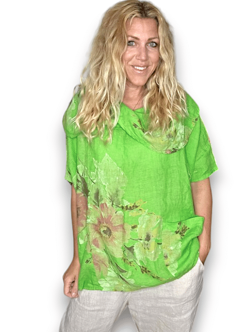 BRIGHT GREEN BIG BLOSSOM SPLIT COLLAR MOKU TOP