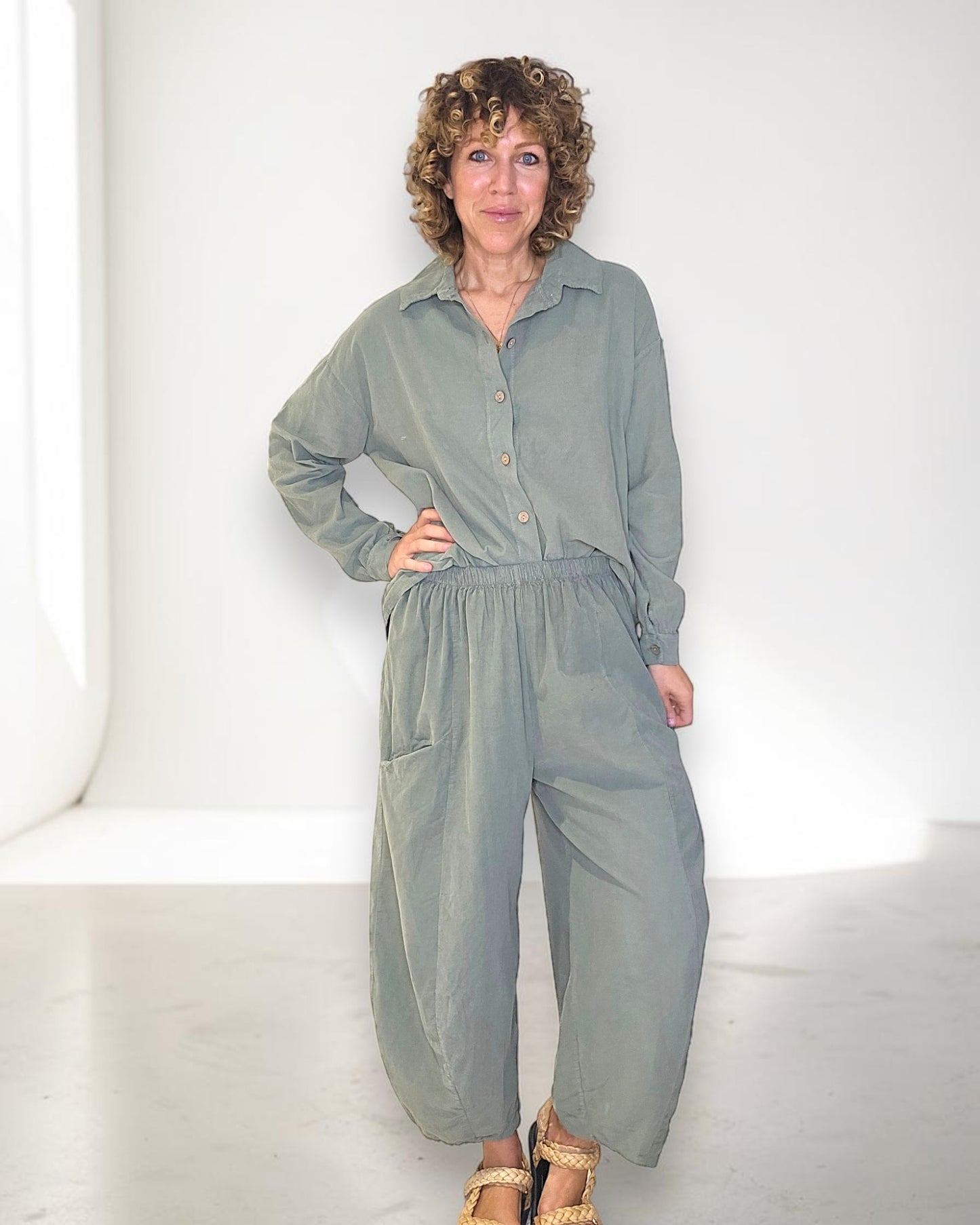 FOREST CORDUROY BARREL PANTS