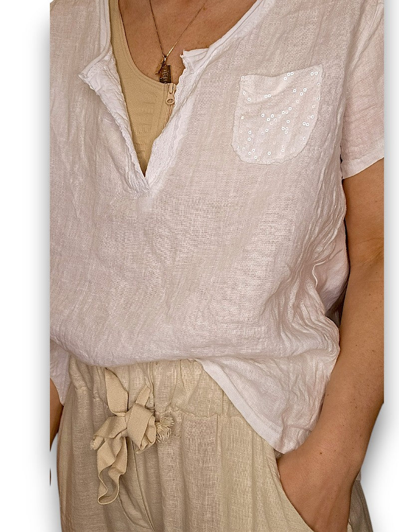WHITE RODEO SEQUIN PKT TEE