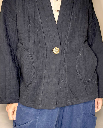 BLACK COTTON GAUZE KIMONO-GOLD BUTTON