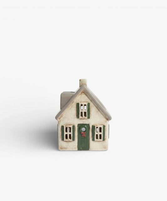 Nordgard Villa with Bow Wreath
YA0104
