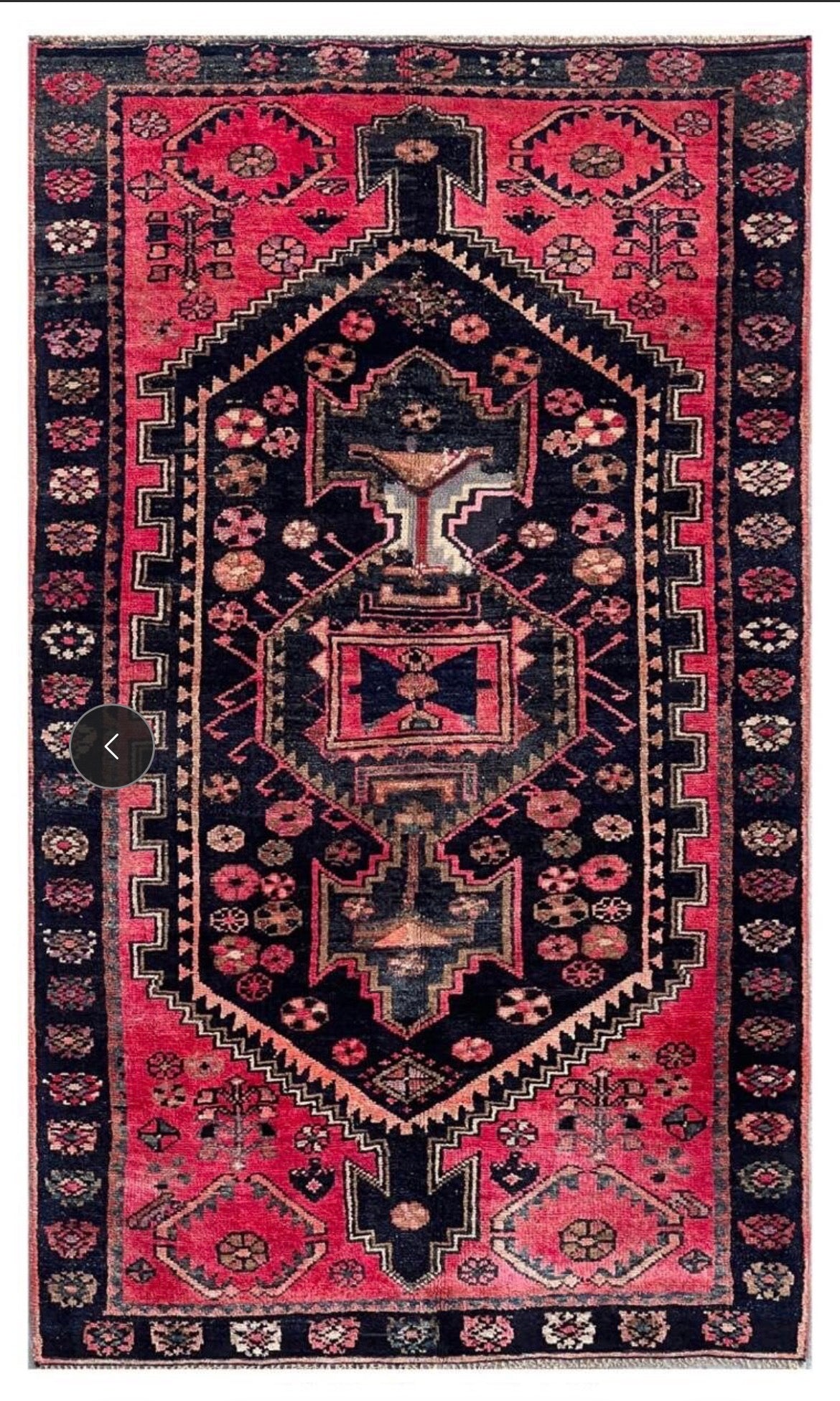 Hand knotted Persian Vintage Shiraz Rug