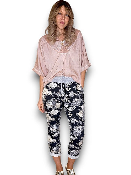 BLK GREY SHADES BOUQUET ROSE JOGGER