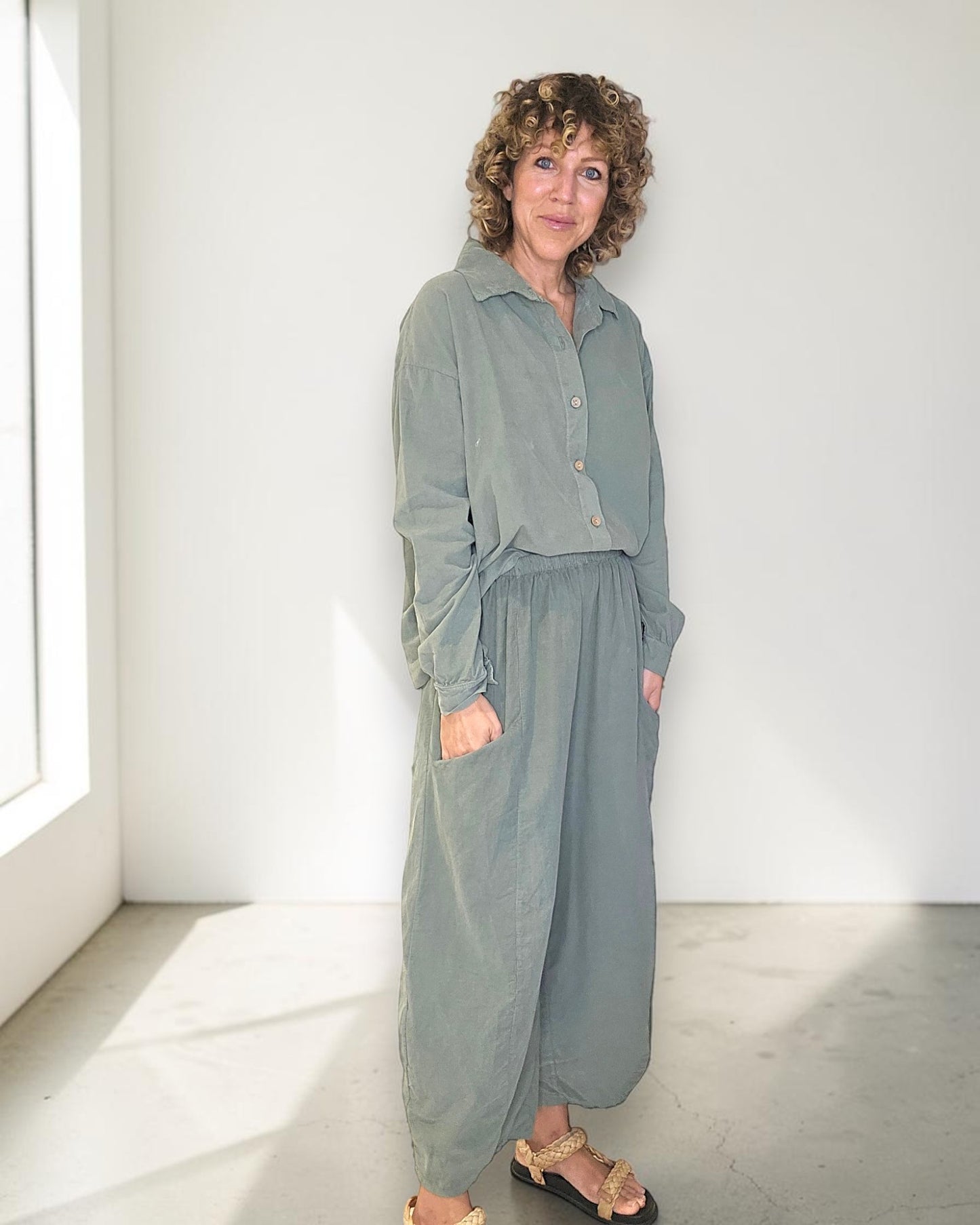 FOREST CORDUROY BARREL PANTS
