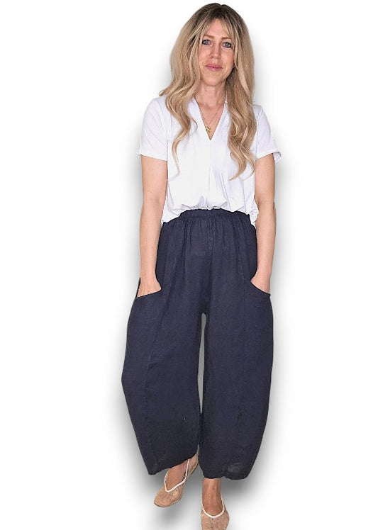 NAVY BARREL LINEN PANTS