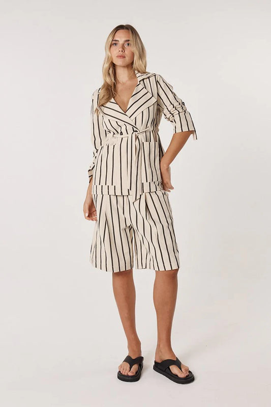 Luna Wrap Blazer - Cream/Black